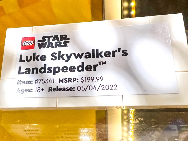 LEGO-Luke-Skywalkers-Landspeeder-75341-4