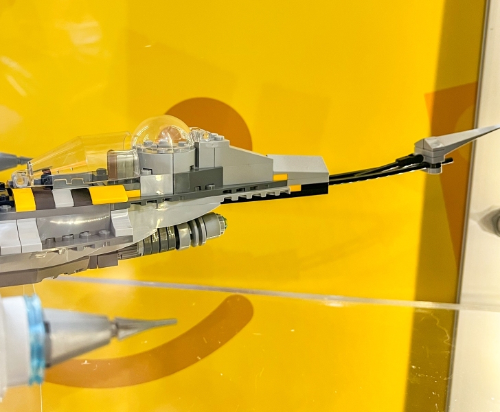 LEGO-Mandalorians-Starfighter-75325-4